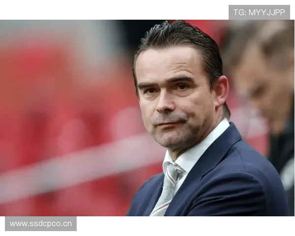 奥维马斯坚定留在安特卫普阿贾克斯主帅更迭频繁引发关注